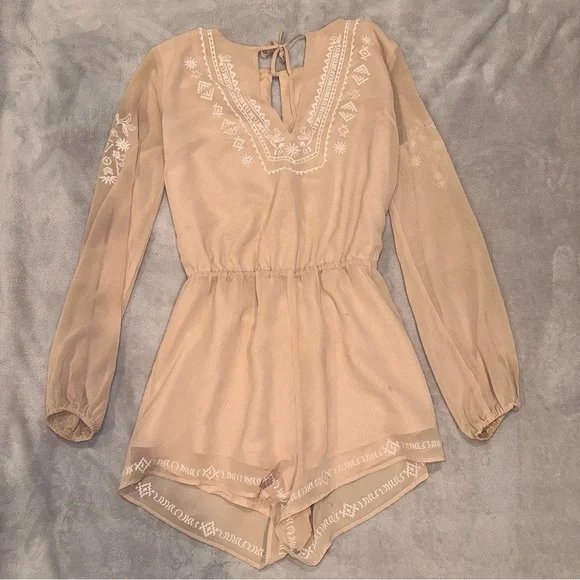 Forever 21 Tan Embroidered Flowy Romper - Picture 2 of 9